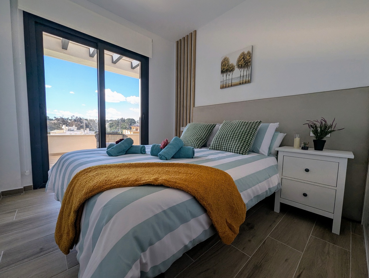 Penthouse for Sale in Villamartin, Alicante