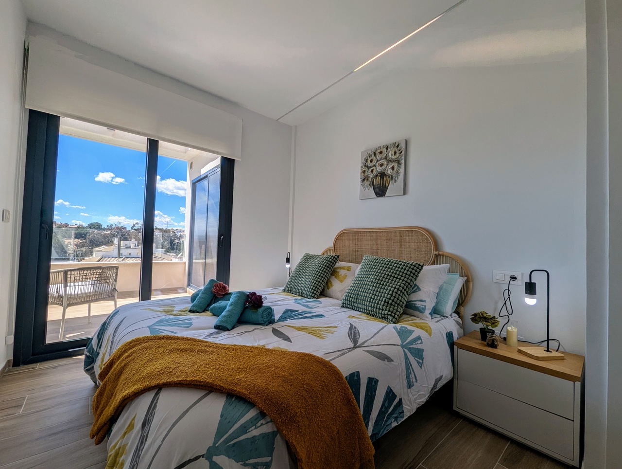 Penthouse for Sale in Villamartin, Alicante
