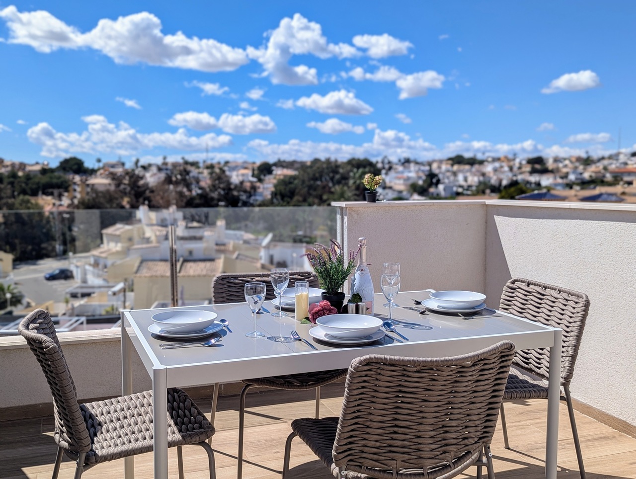 Penthouse for Sale in Villamartin, Alicante