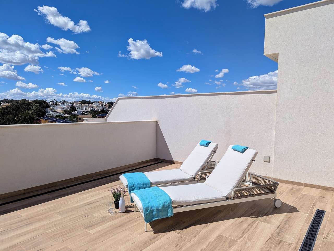 Penthouse for Sale in Villamartin, Alicante