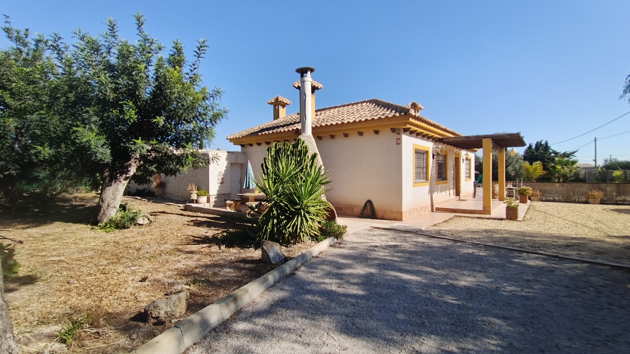 Villa for Sale in Avileses, Murcia