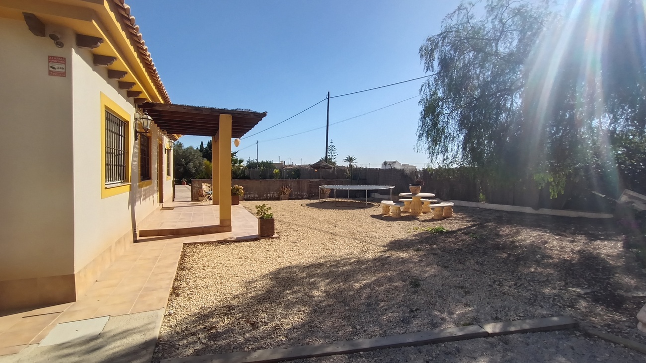 Villa for Sale in Avileses, Murcia