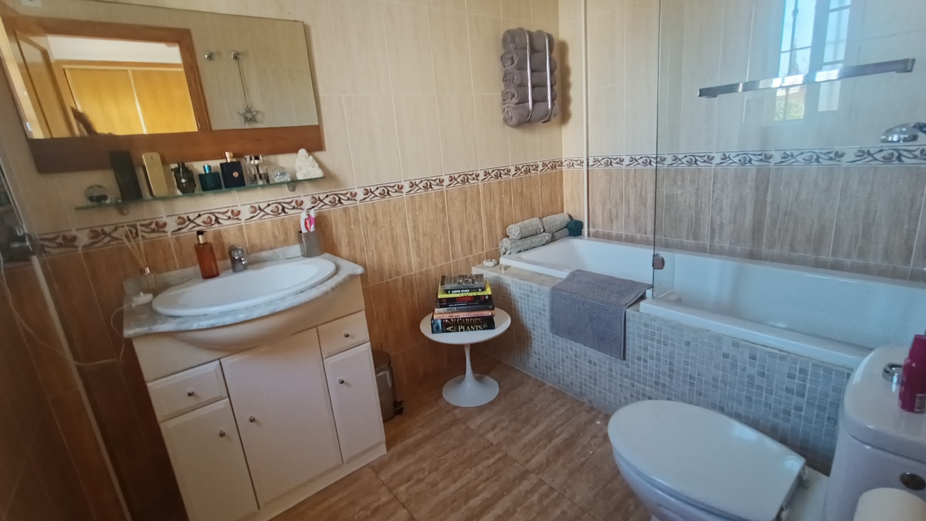 Villa for Sale in Avileses, Murcia