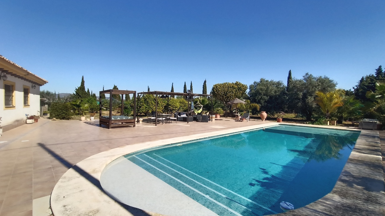 Villa for Sale in Avileses, Murcia