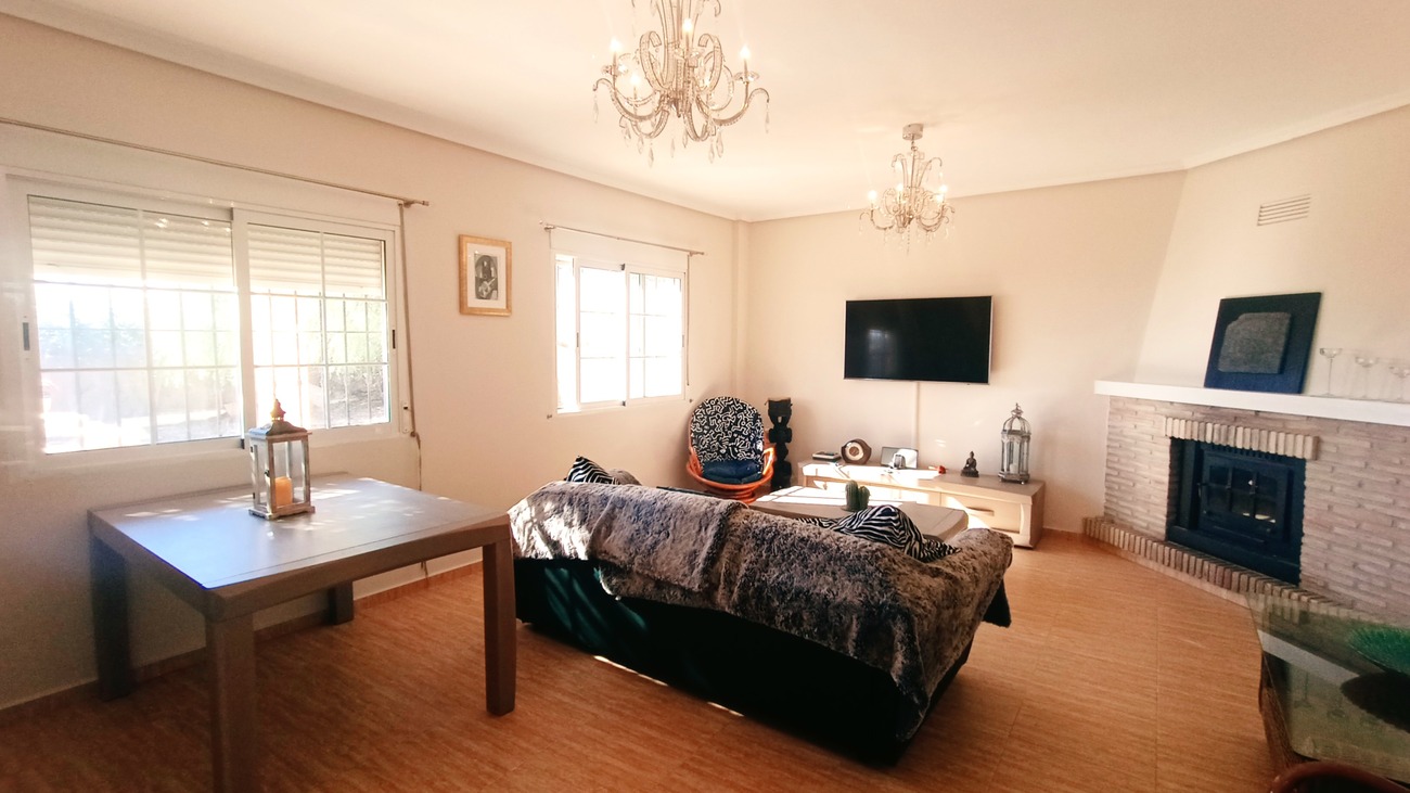 Villa for Sale in Avileses, Murcia