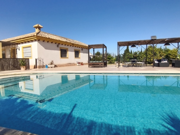 Villa for Sale in Avileses, Murcia