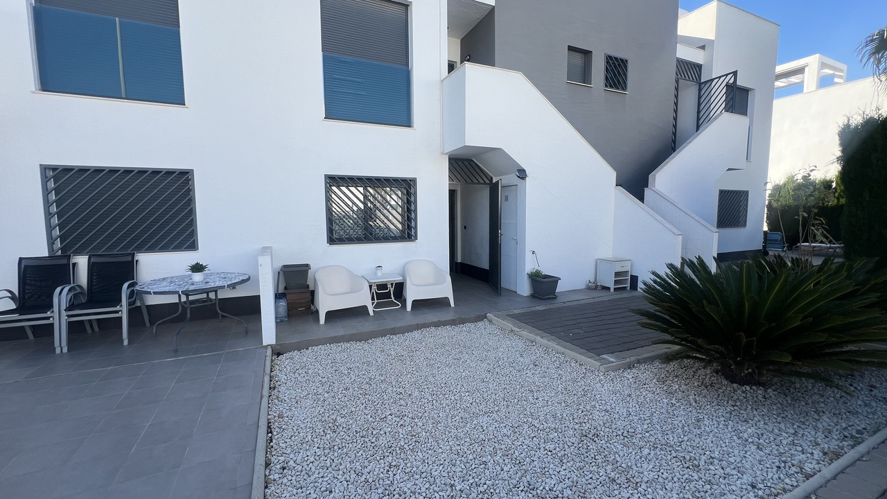 Apartment for Sale in La Zenia, Alicante