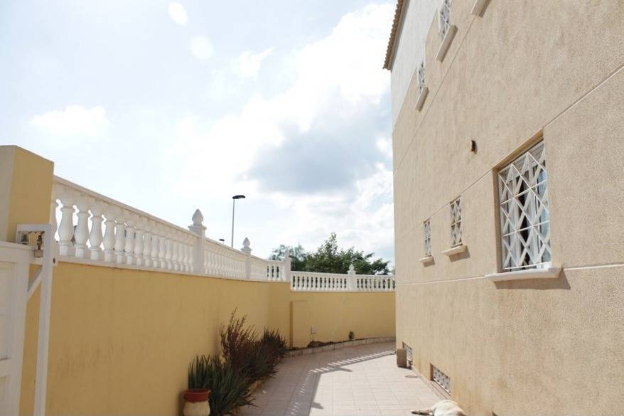Villa for Sale in Torrevieja, Alicante