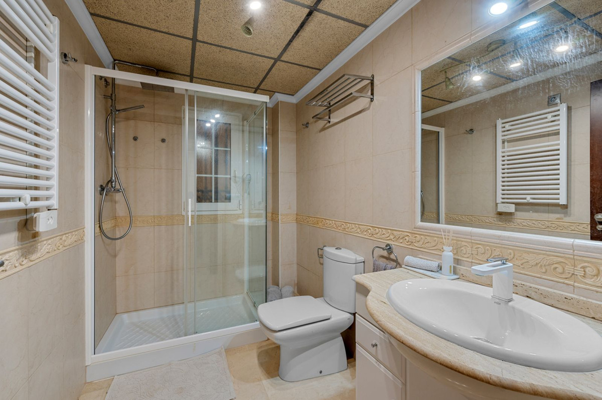 Apartment for Sale in Cabo Roig, Alicante