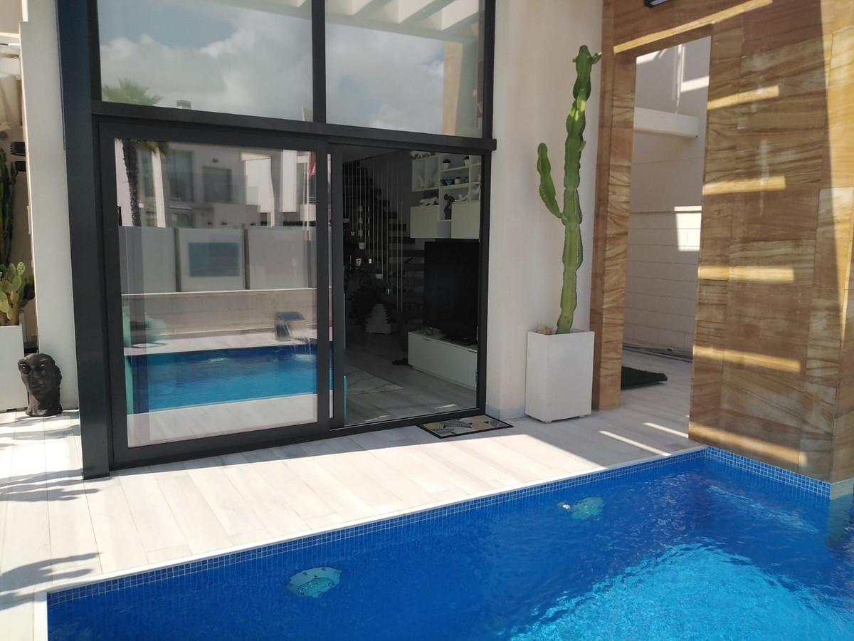 Villa for Sale in Orihuela Costa, Alicante