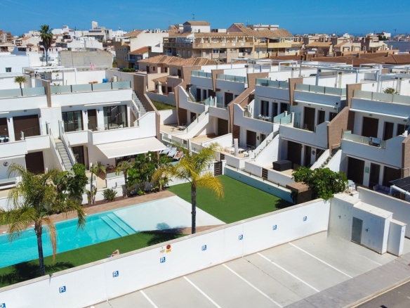 Penthouse for Sale in Pilar de La Horadada, Alicante