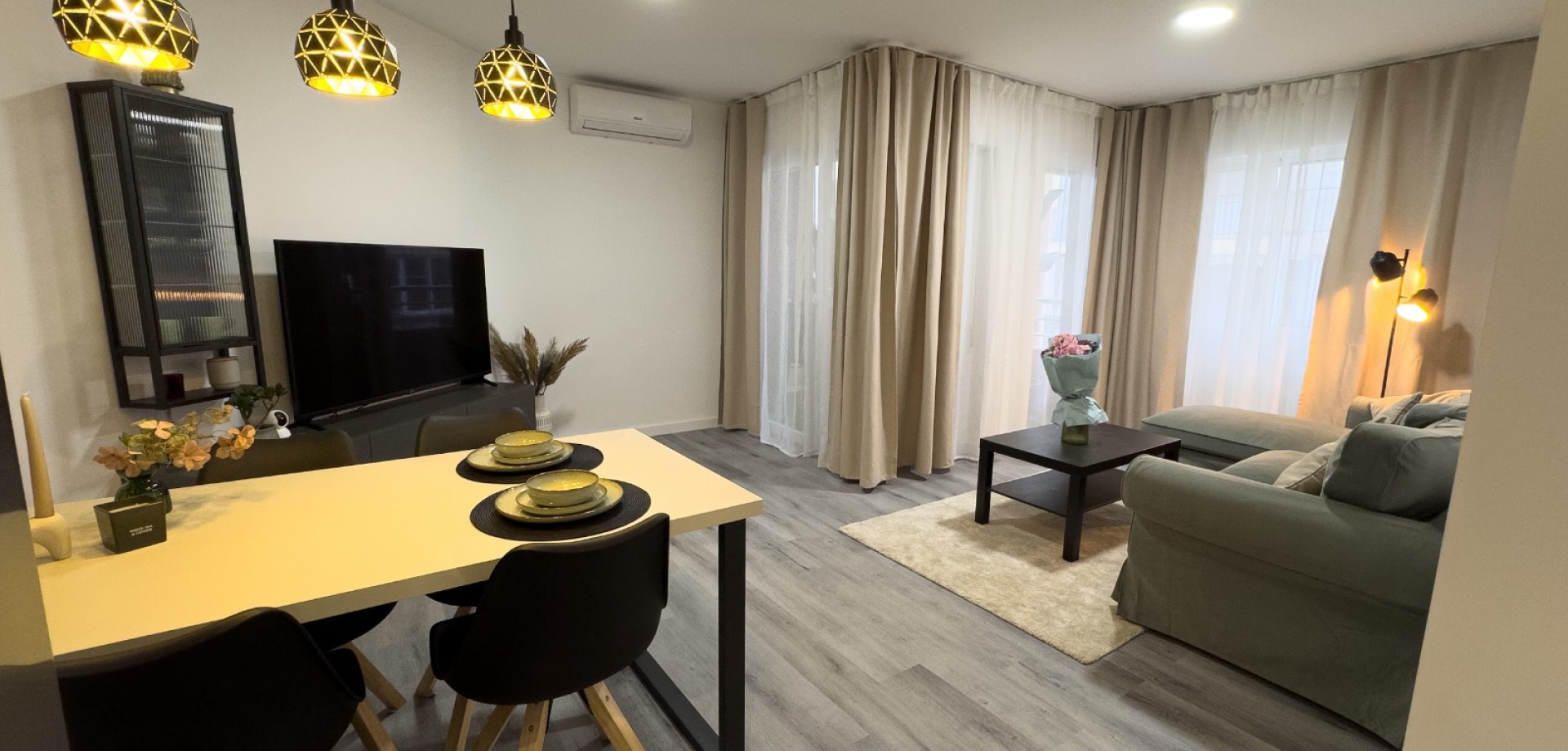 681925_xl Apartment for Sale in Torrevieja, Alicante