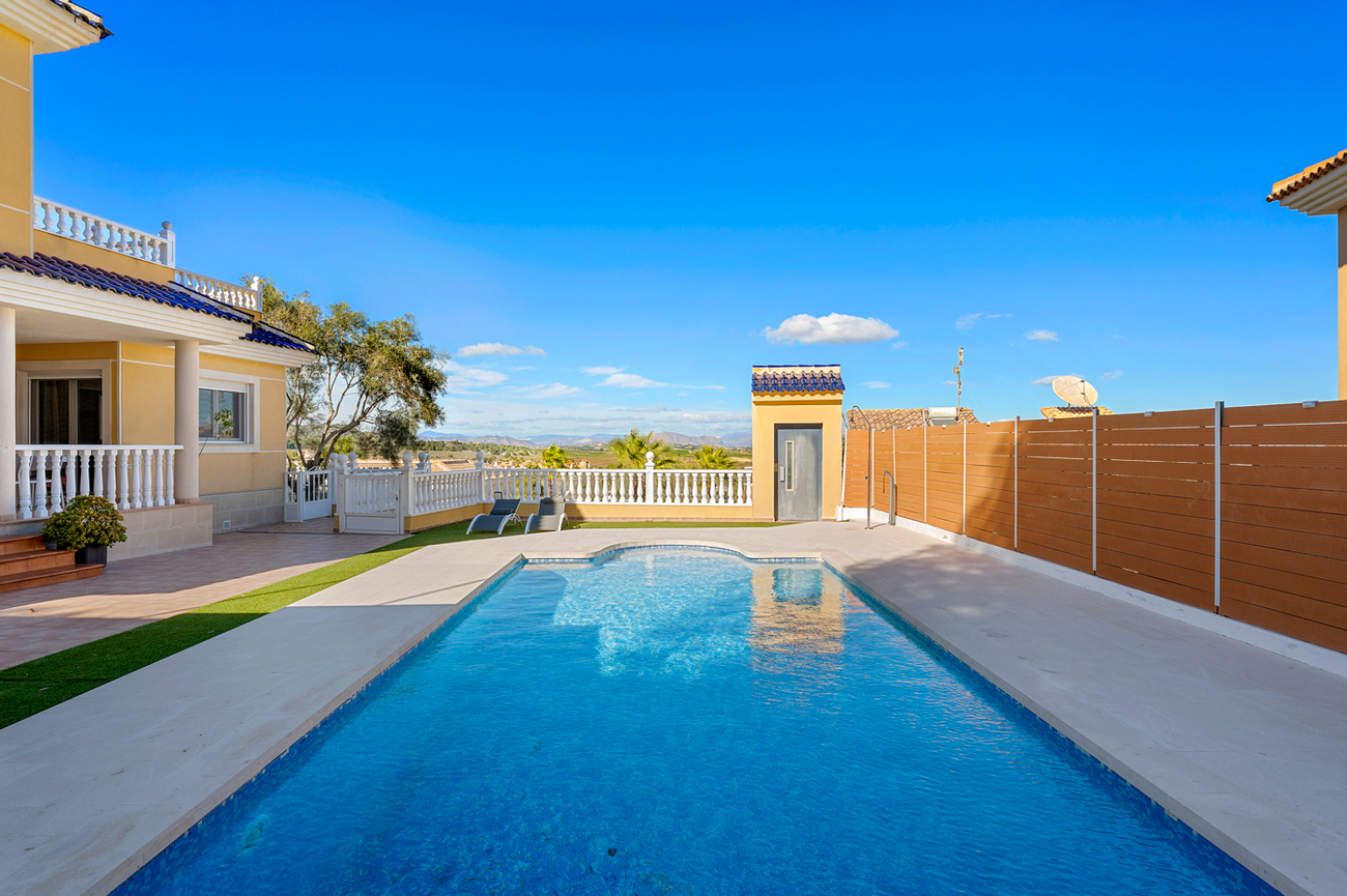Villa for Sale in Ciudad De Las Comunicaciones, Alicante