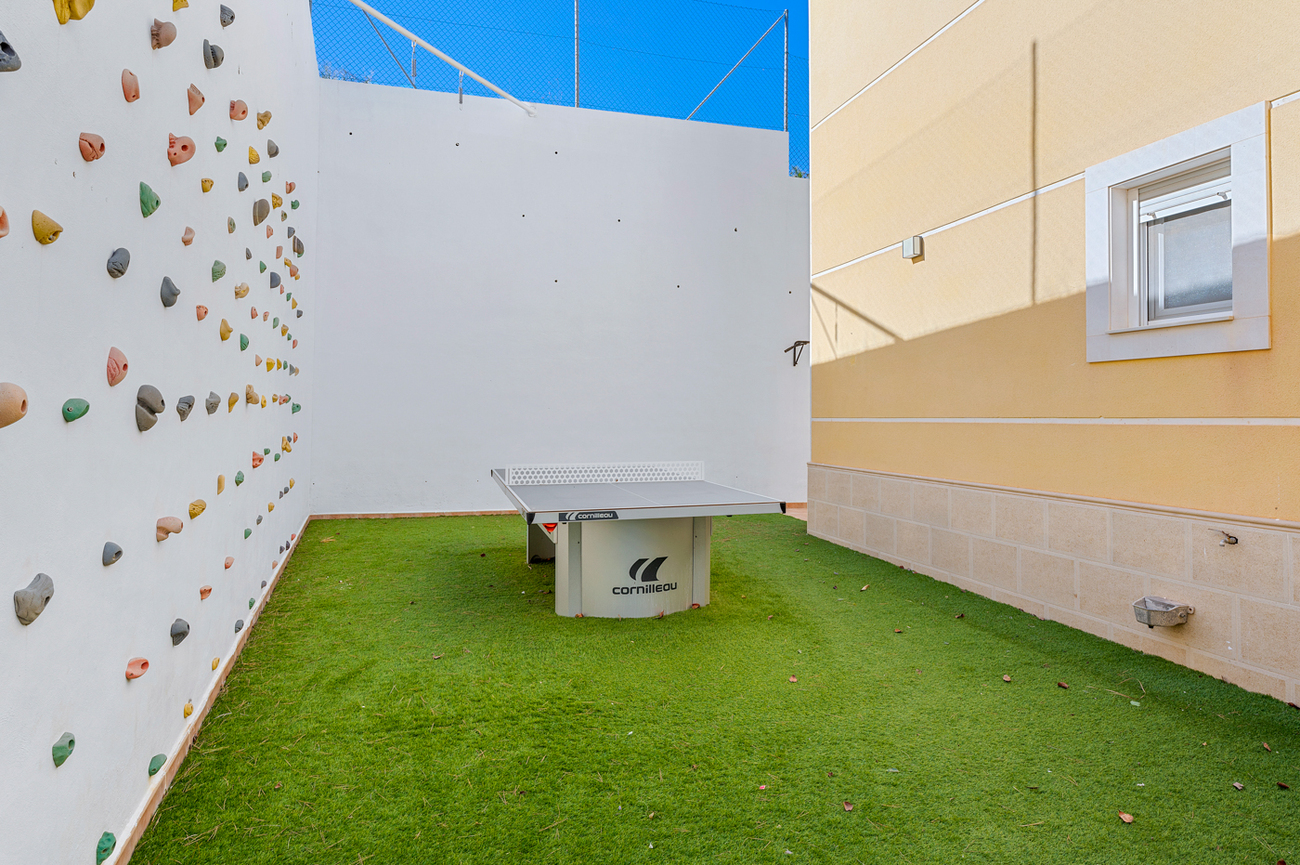Villa for Sale in Ciudad De Las Comunicaciones, Alicante
