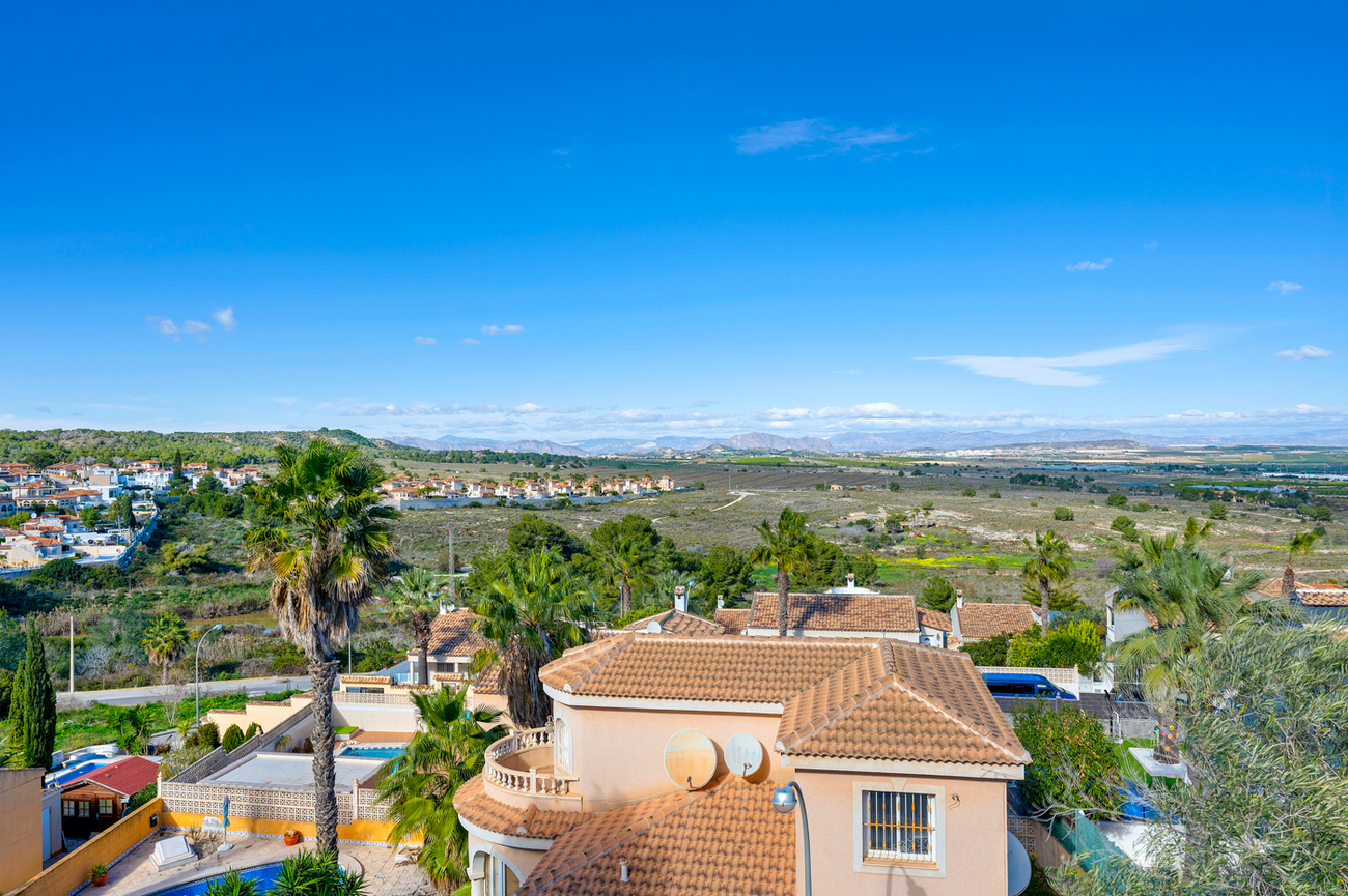 Villa for Sale in Ciudad De Las Comunicaciones, Alicante
