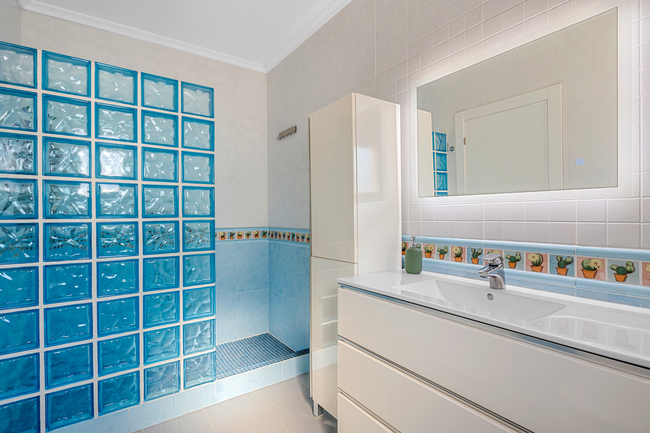 Villa for Sale in Ciudad De Las Comunicaciones, Alicante