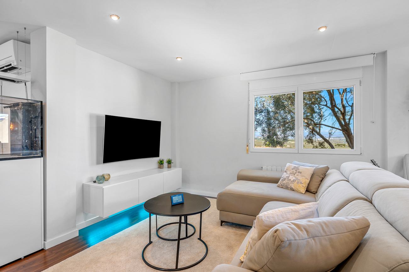 Villa for Sale in Ciudad De Las Comunicaciones, Alicante