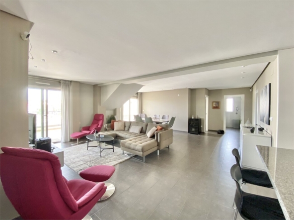 Penthouse Penthouse for Sale in Villamartin, Alicante
