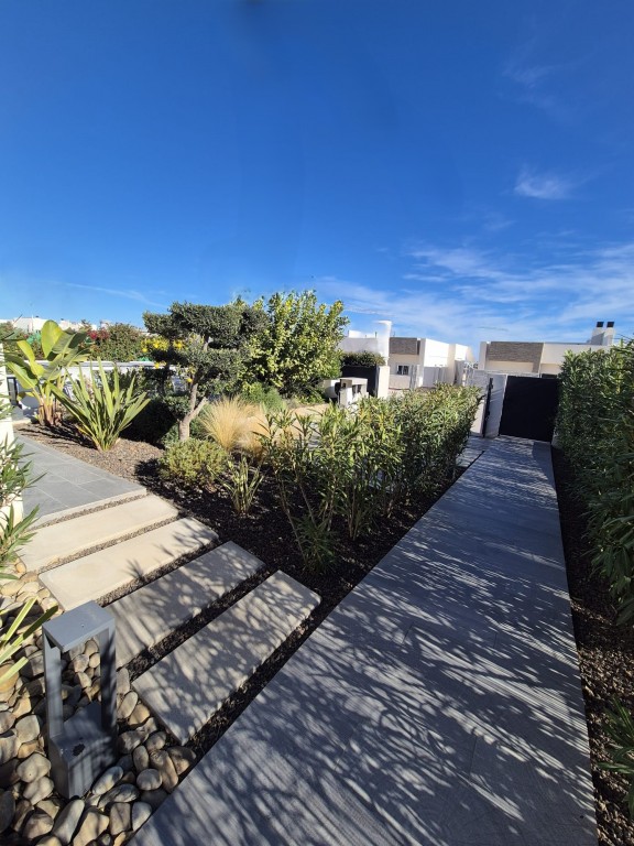 Villa for Sale in La Finca Golf Resort, Alicante