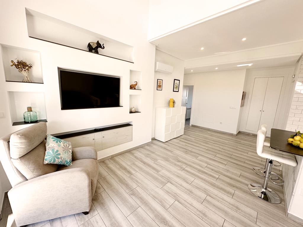 Villa for Sale in La Torre Golf Resort, Murcia