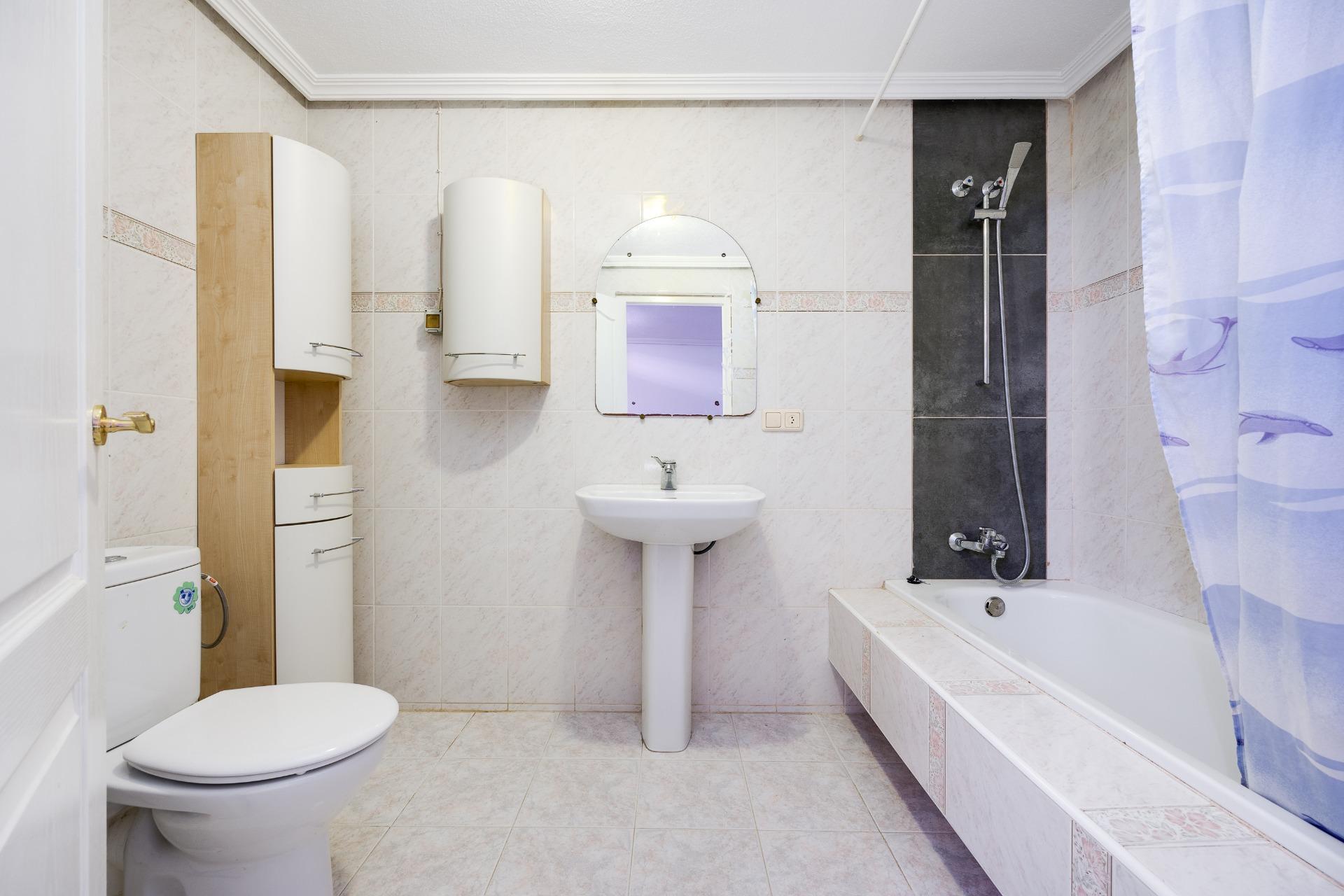 Bungalow for Sale in Torrevieja, Alicante