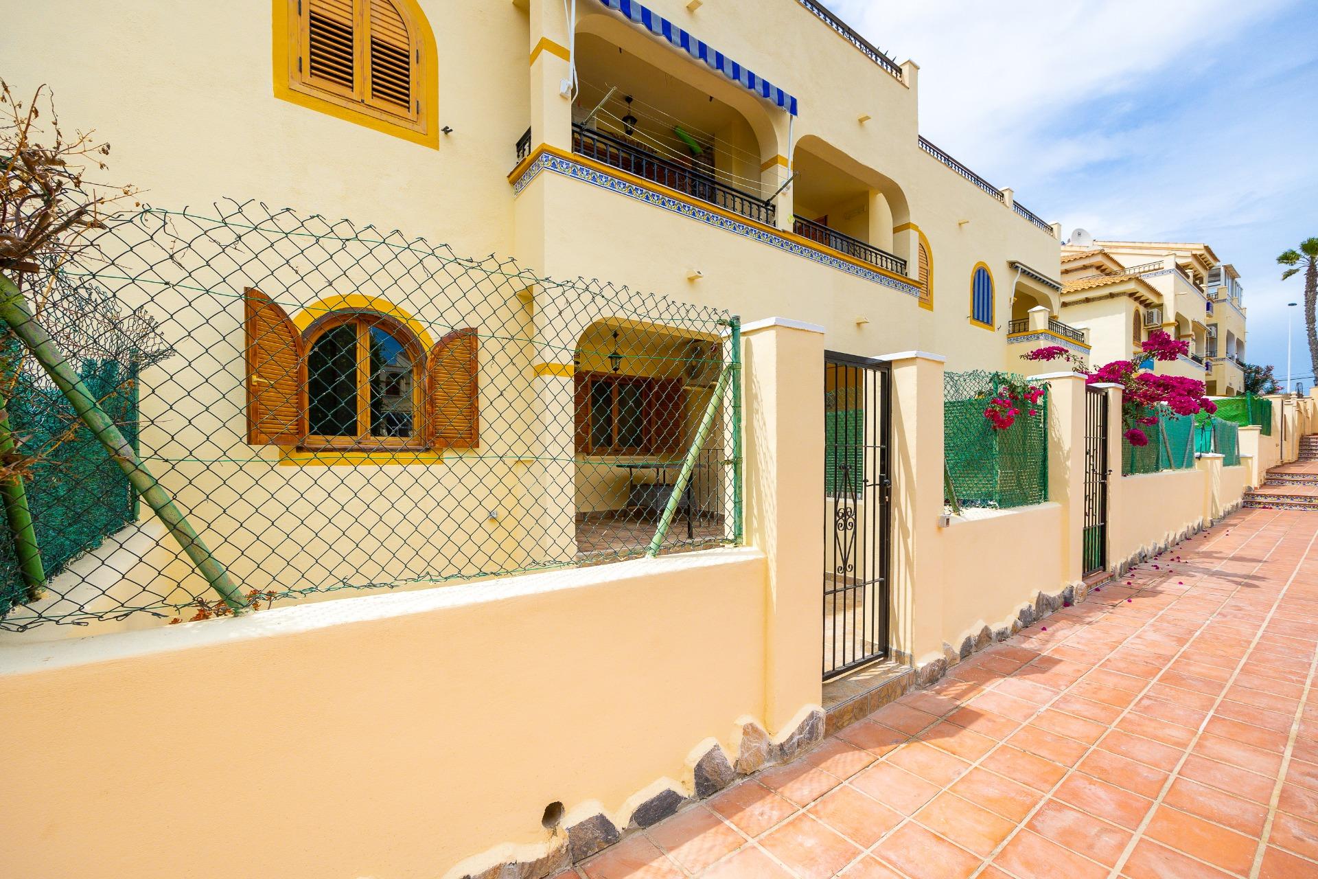 Bungalow for Sale in Torrevieja, Alicante