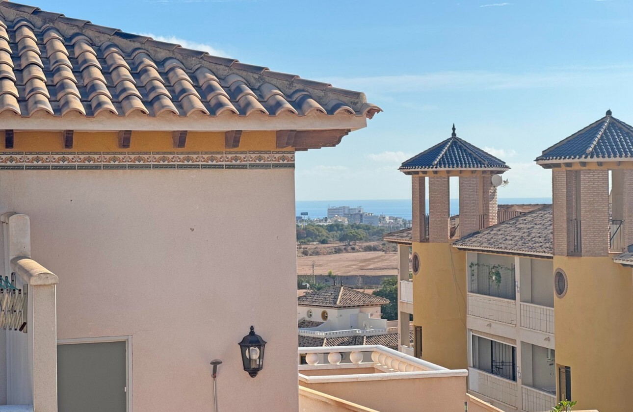 Bungalow for Sale in Lomas de Caboroig, Alicante