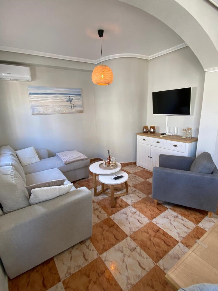 Bungalow for Sale in Lomas de Caboroig, Alicante