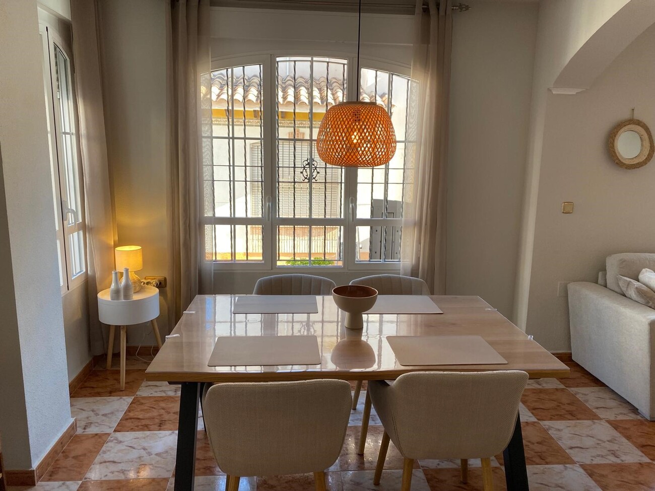 Bungalow for Sale in Lomas de Caboroig, Alicante