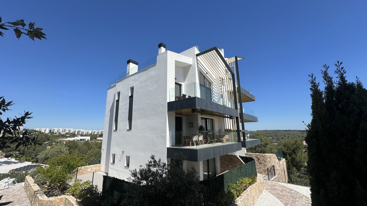 Apartment for Sale in Las Colinas Golf, Alicante