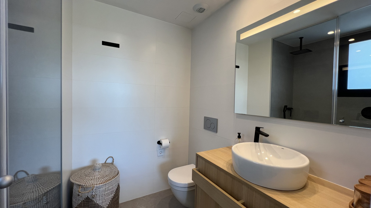 Apartment for Sale in Las Colinas Golf, Alicante