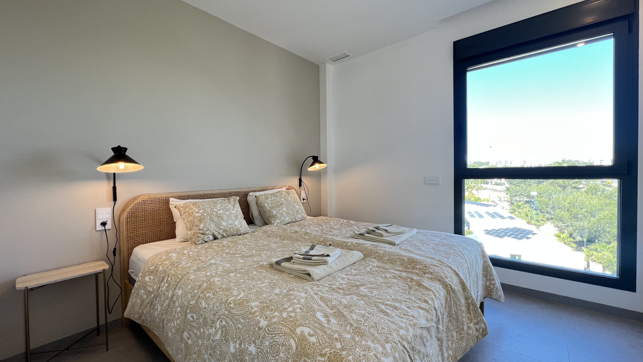 Apartment for Sale in Las Colinas Golf, Alicante