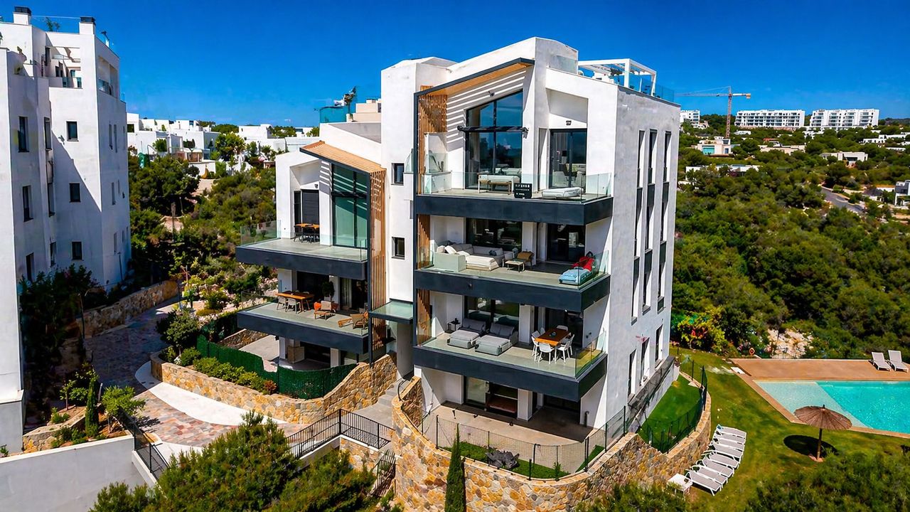 PHOTO-2026-04-21-13-22-09_xlarge Apartment for Sale in Las Colinas Golf, Alicante