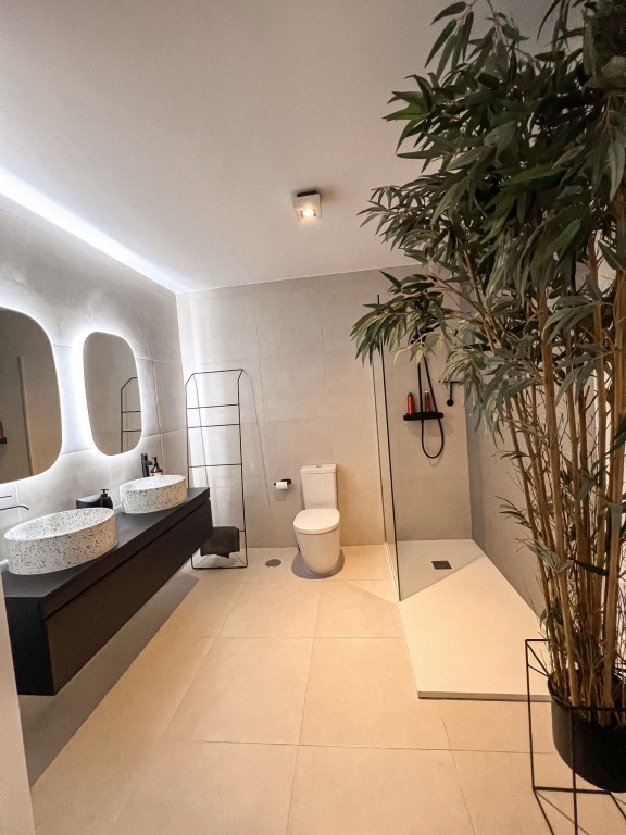 Villa for Sale in San Miguel de Salinas, Alicante