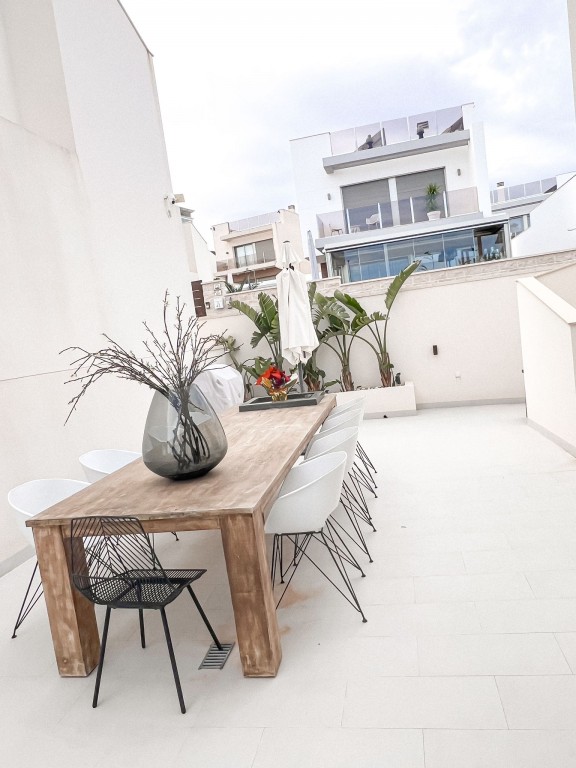 Villa for Sale in San Miguel de Salinas, Alicante
