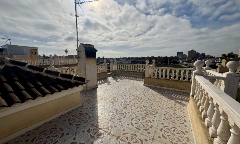 Villa for Sale in Torrevieja, Alicante