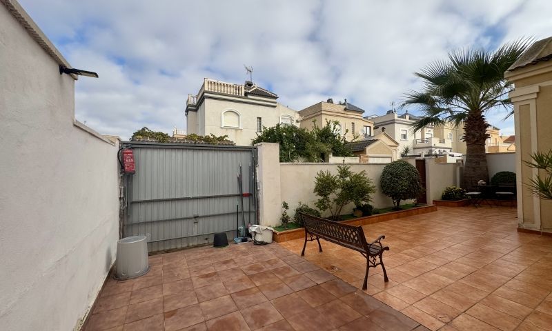 Villa for Sale in Torrevieja, Alicante