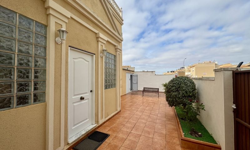 Villa for Sale in Torrevieja, Alicante