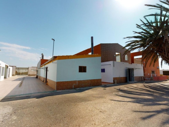 Town House for Sale in Albatera, Alicante