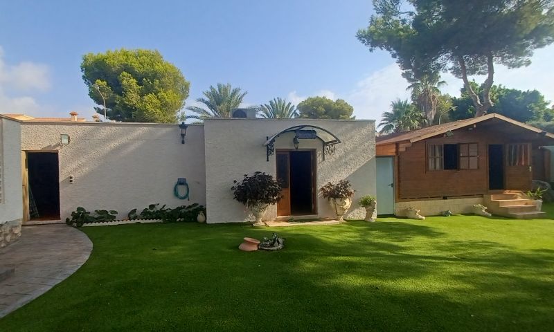 Villa for Sale in Orihuela Costa, Alicante