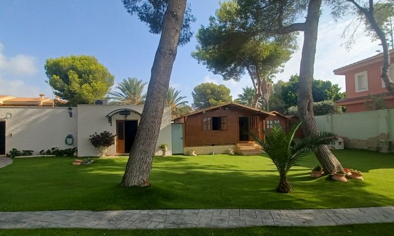 Villa for Sale in Orihuela Costa, Alicante