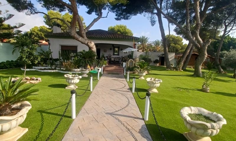 Villa for Sale in Orihuela Costa, Alicante