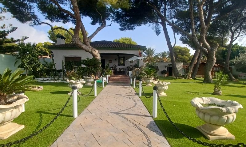 Villa for Sale in Orihuela Costa, Alicante