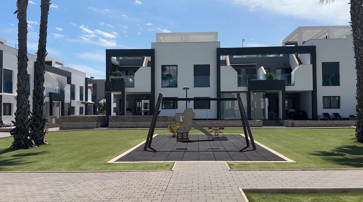 Apartment for Sale in La Zenia, Alicante