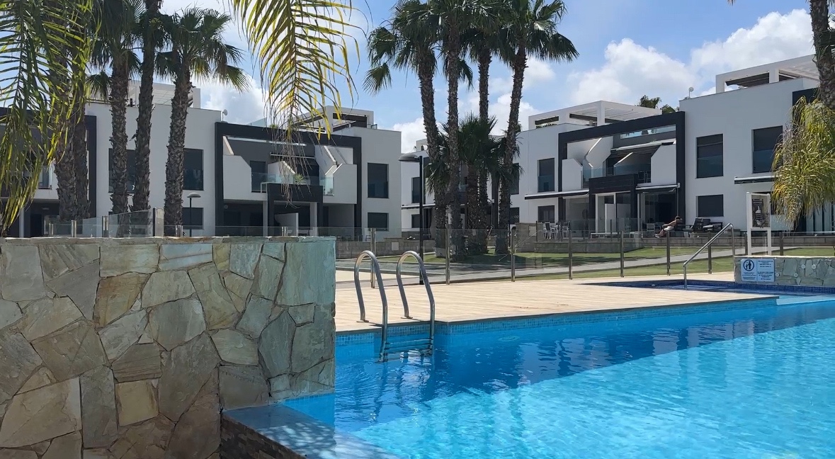 o_1joaulac9jfdc811r6q1ali9s63k Apartment for Sale in La Zenia, Alicante