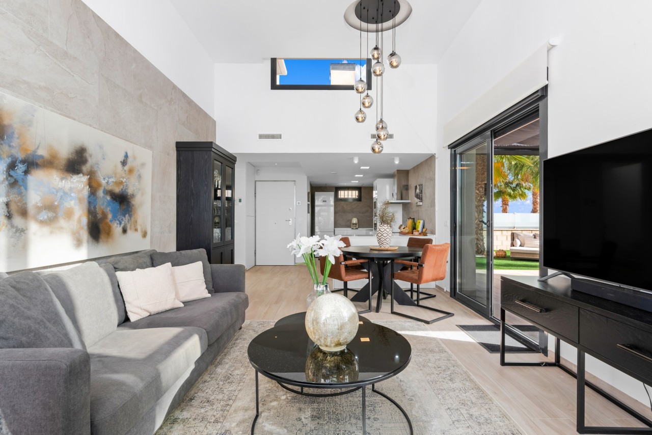 Villa for Sale in Cabo Roig, Alicante