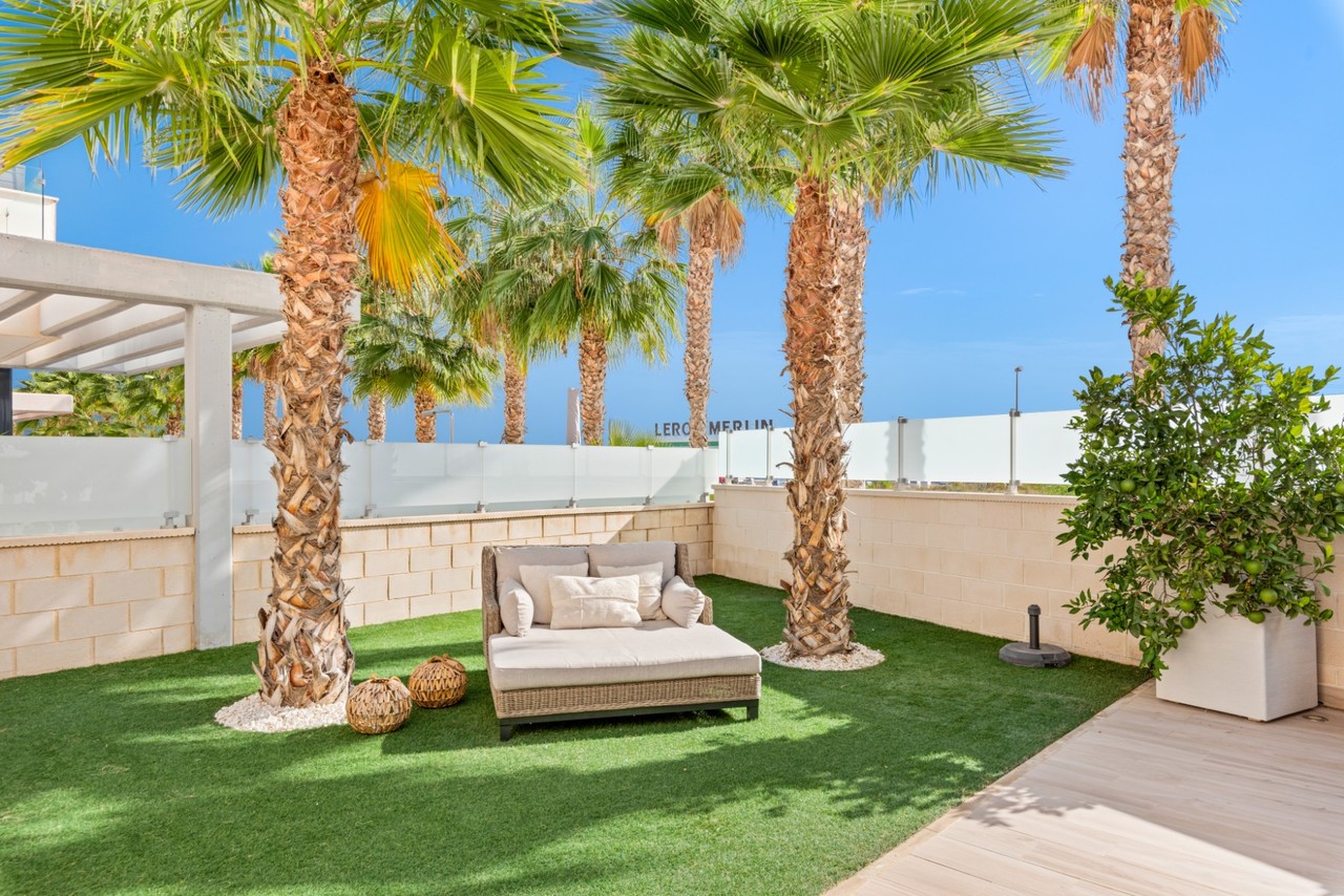 Villa for Sale in Cabo Roig, Alicante