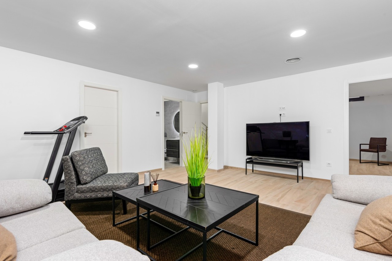 Villa for Sale in Cabo Roig, Alicante