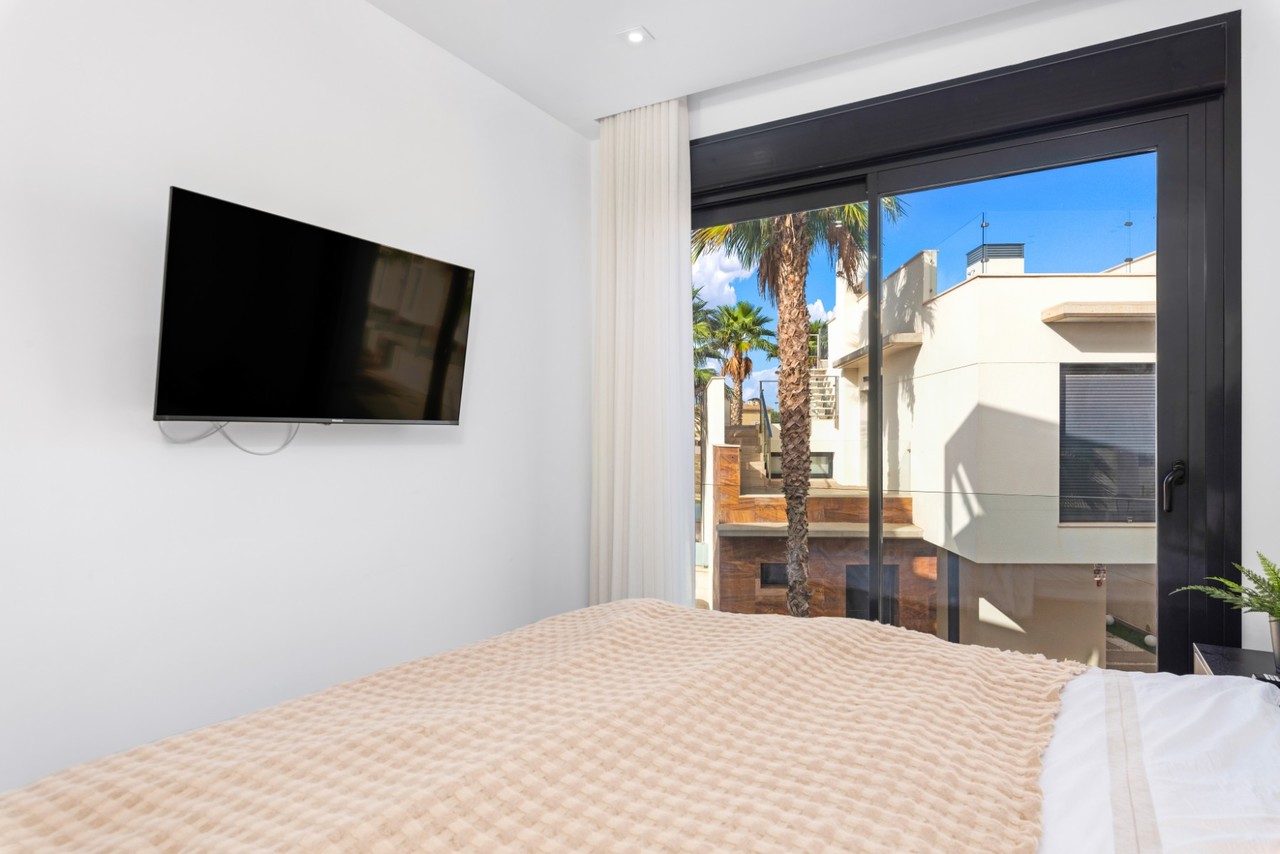Villa for Sale in Cabo Roig, Alicante