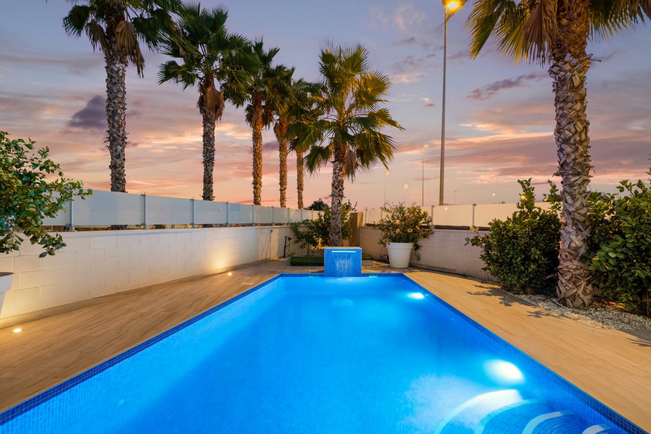 Villa for Sale in Cabo Roig, Alicante